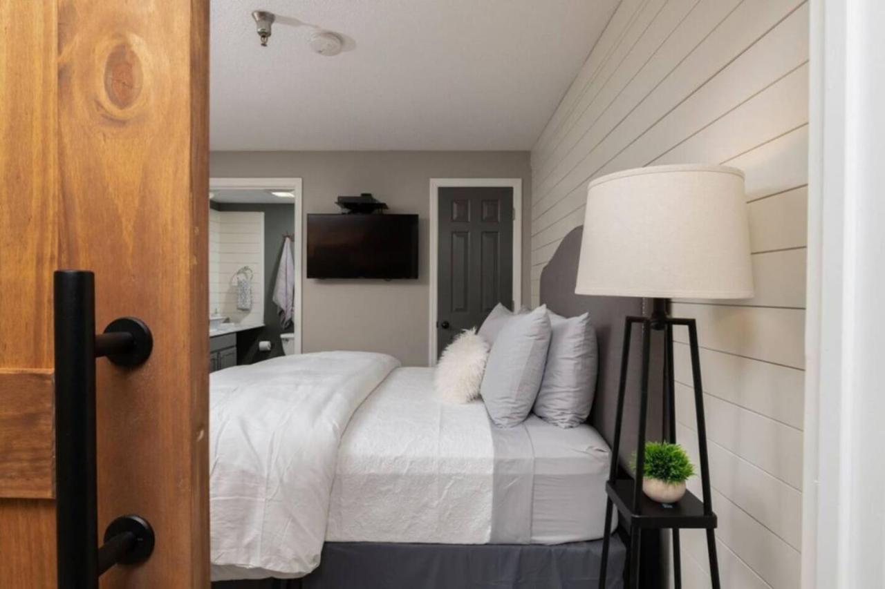 Gt307 Romantic Condo Downtown Gatlinburg & Pool Buitenkant foto